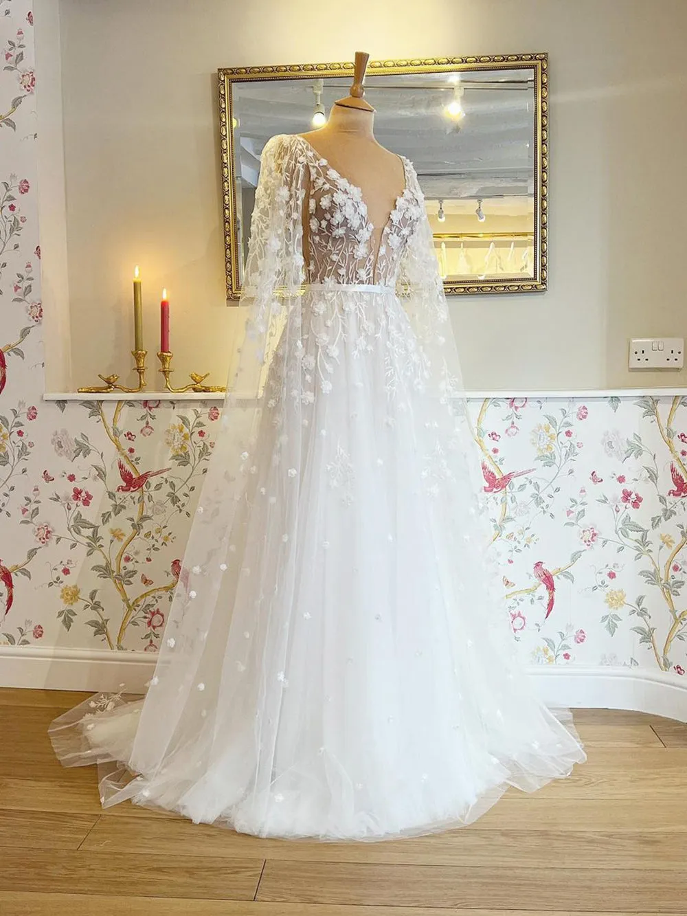 3D Flowers See Through Bodice Bridal Gown V Neck Wedding Dress with Detachable Sleeves WD1907