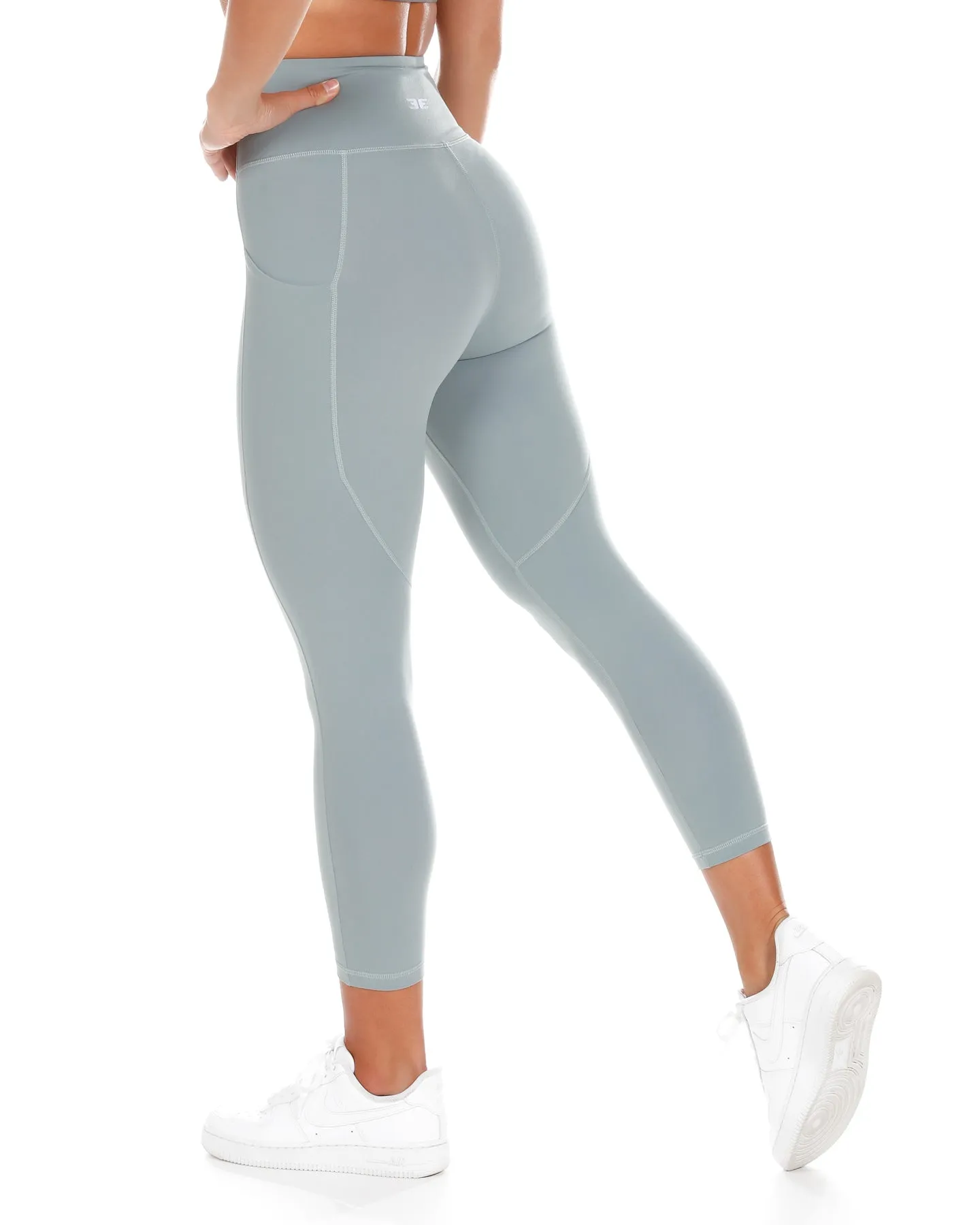 7/8 Aura Ascend Leggings - Pale Sage