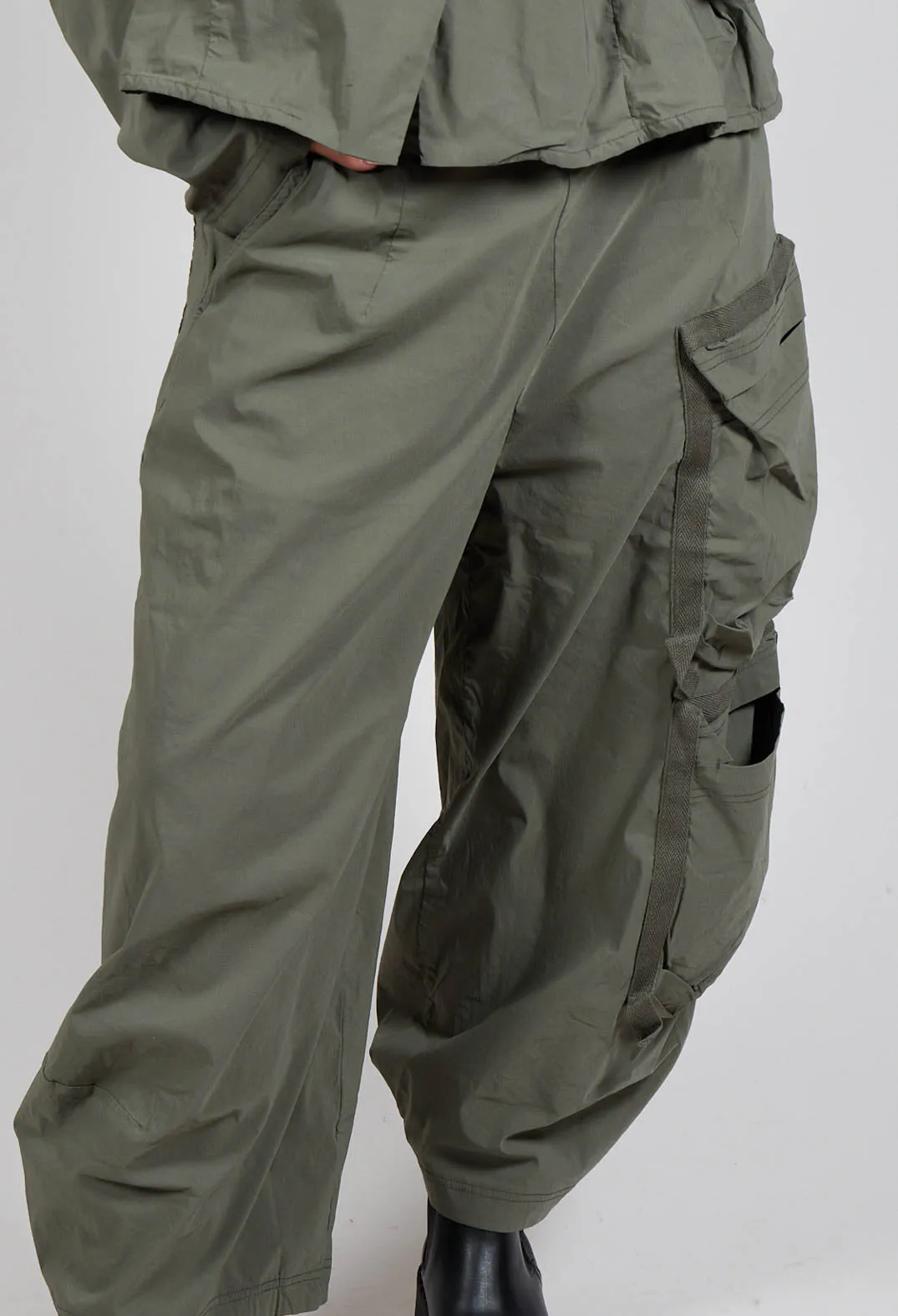 Balloon Leg Utility Trousers in Camp