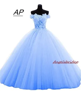 Boat-Neck Quinceanera Dresses Party Sexy Lace Applique Gowns