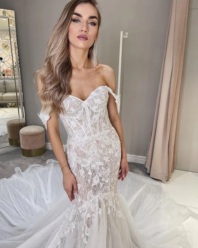 Charming Sweetheart Mermaid Lace Long Wedding Dresses Online, WDY0253