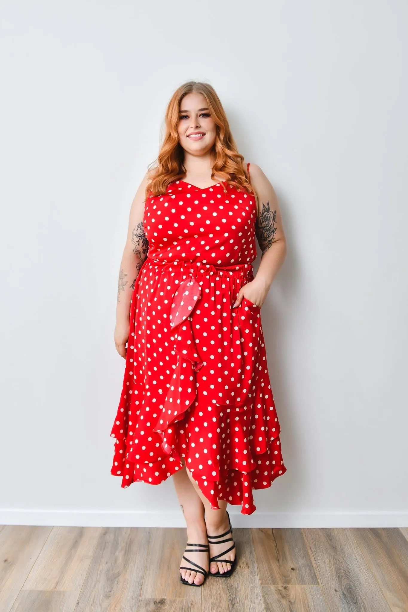 Chi chi - Red Polkadot short skirt