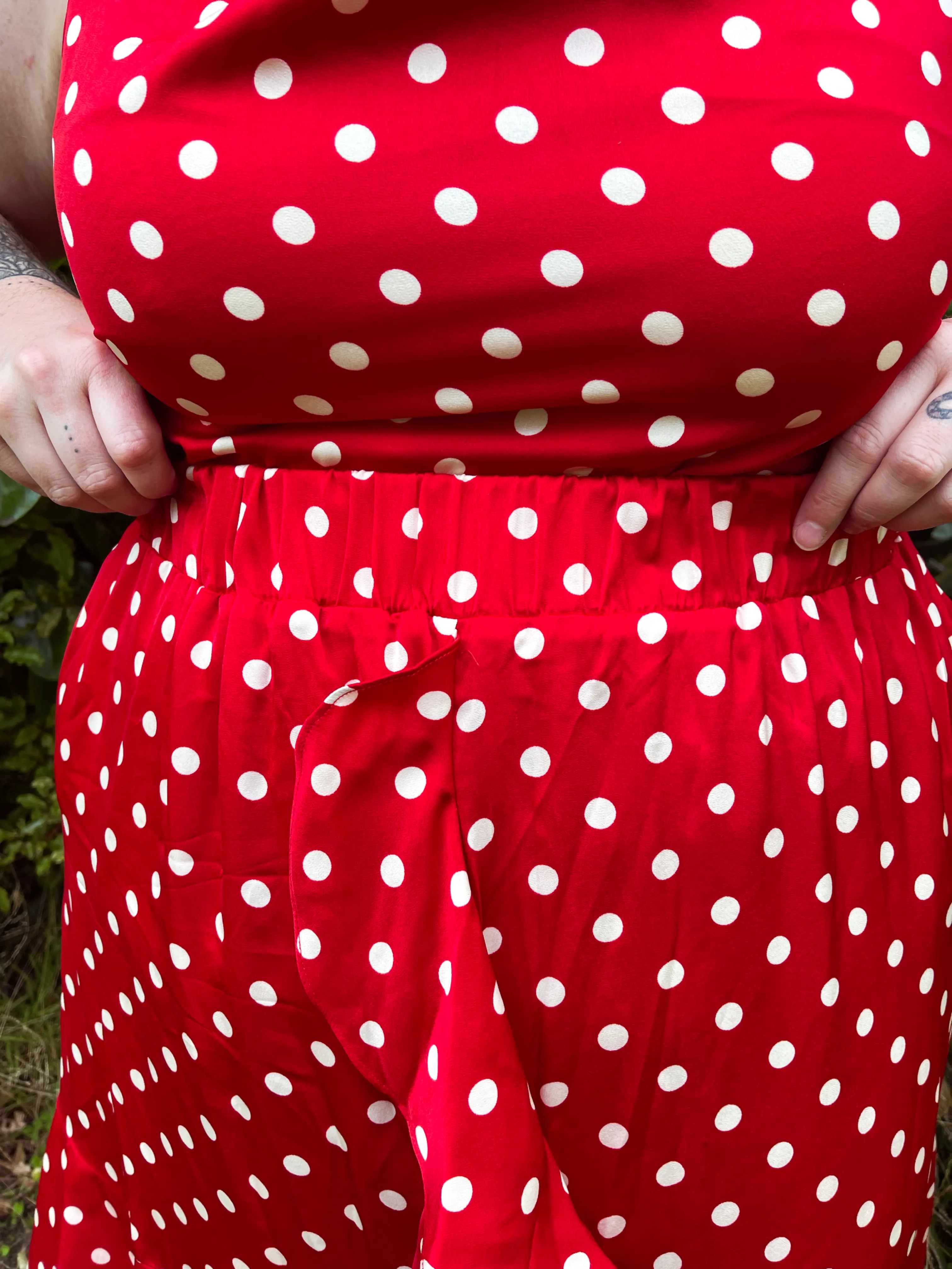 Chi chi - Red Polkadot short skirt