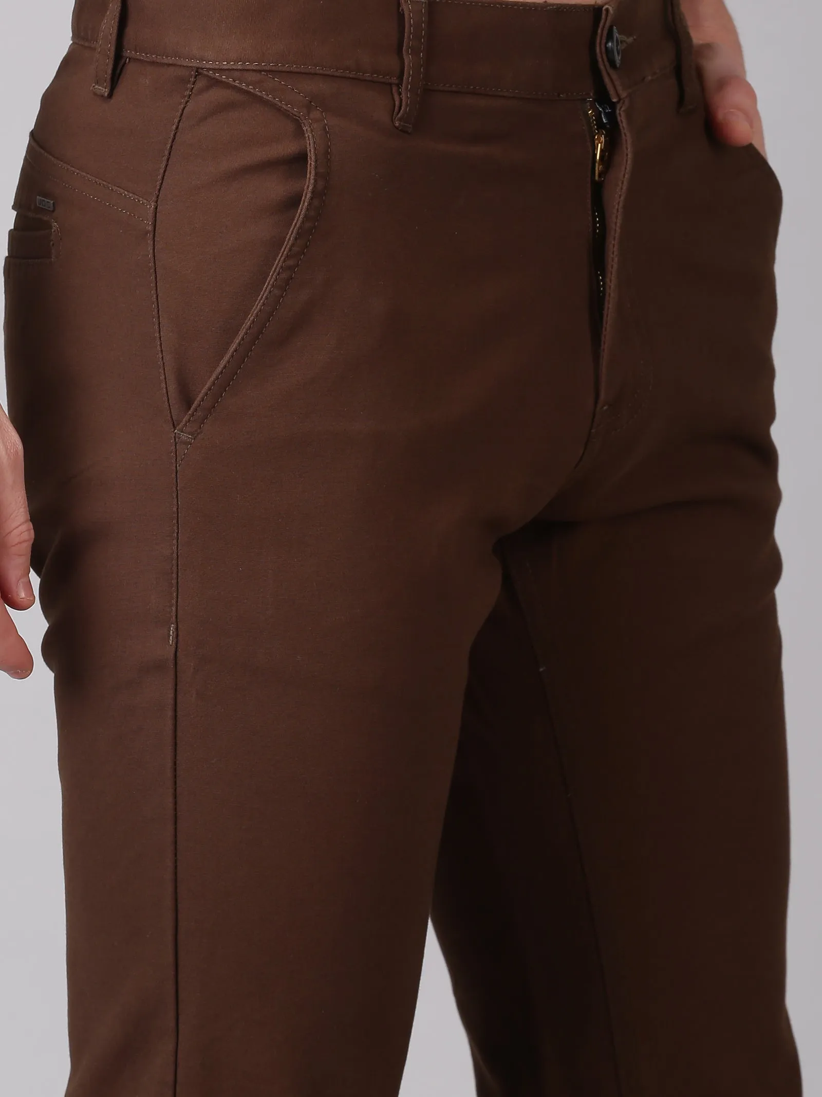 MEN MOCHA BROWN SOLID SLIM FIT TROUSER