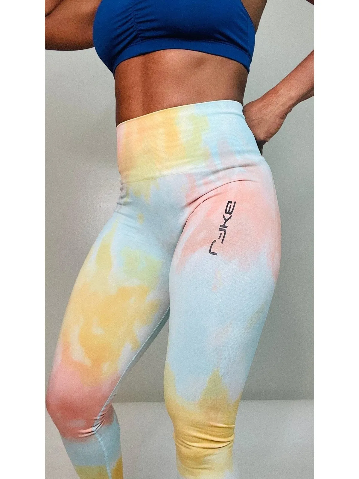 Tie-Dye Scrunch Butt Leggings